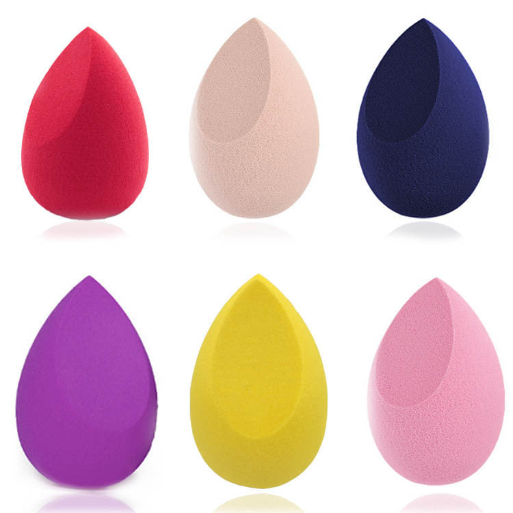 Makeup Blender Sponge – Soft, Non-Latex Cosmetic Puff for Foundation, Powder & Cream Application