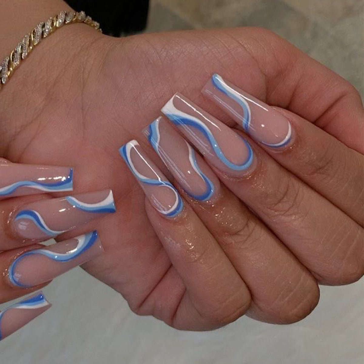 Soft Finish False Nails – Ready-to-Wear, Reusable Press-On Nail Set for Salon-Quality Manicure