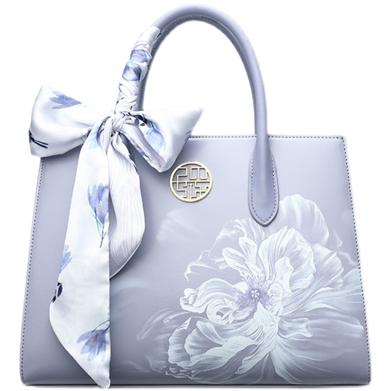 Elegant High-End Handbag – Practical & Stylish Gift for Mothers