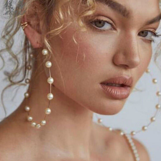 Elegant Pearl-Wrapped Hoop Earrings – Statement Fashion Jewelry