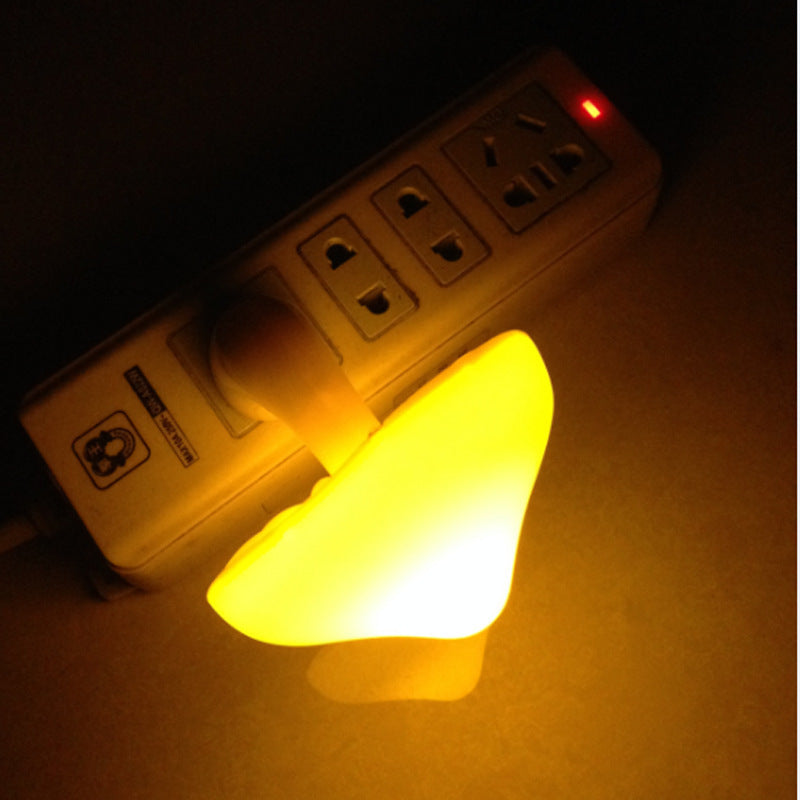 LED Mushroom Night Light – Plug-In Sensor Lamp with Warm White Glow