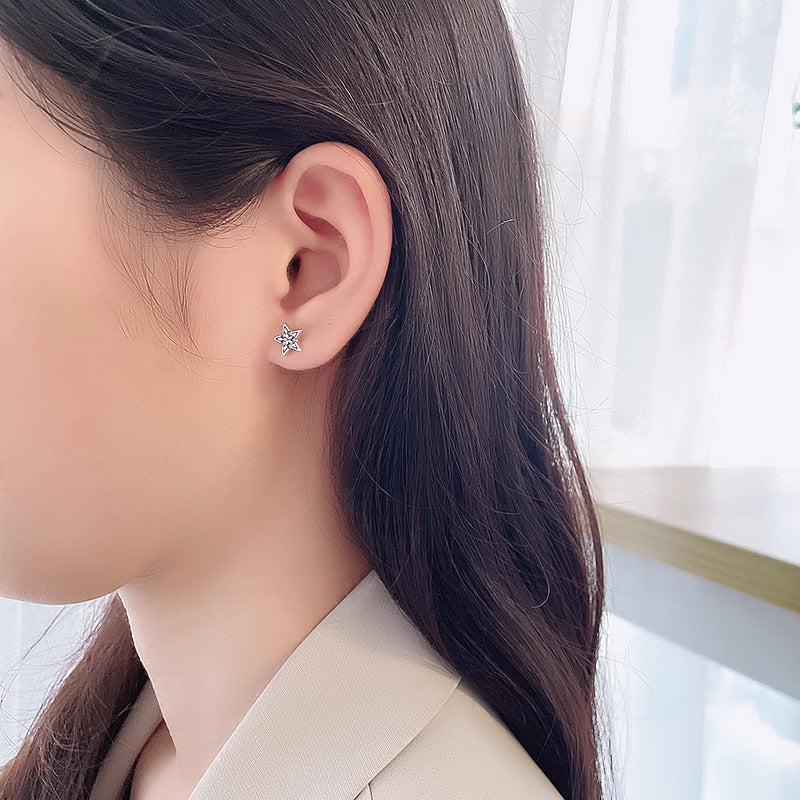 Baroque Star Stud Earrings – Elegant & Creative Vintage-Inspired Design